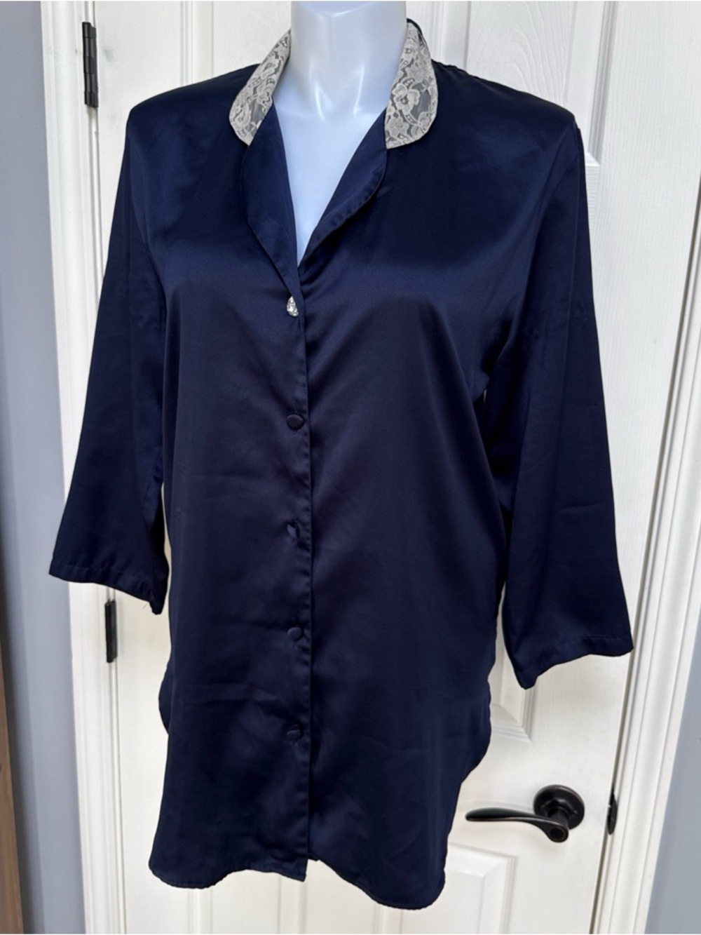 Vintage VICTORIA'S SECRET button-up sleep shirt Navy Lace M/L